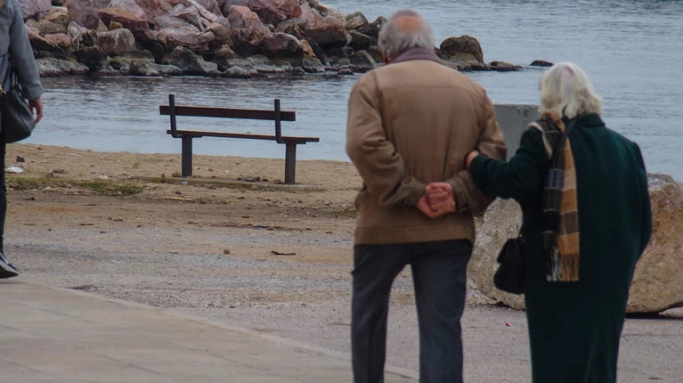 συνταξιούχοι ηλικιωμένοι