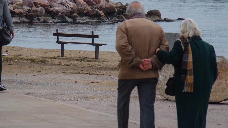συνταξιούχοι ηλικιωμένοι