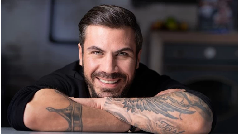 ΑΚΗΣ ΠΕΤΡΕΤΖΙΚΗΣ