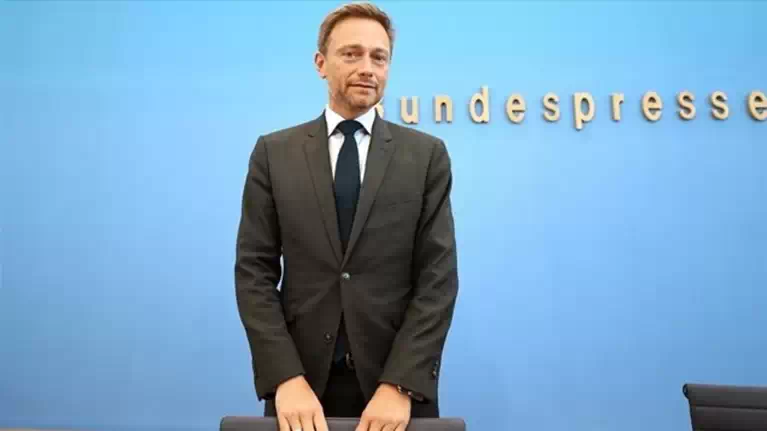 Λίντνερ, ο κρυφός κίνδυνος για την ευρωζώνη- Το δίλημμα του Σολτς 2 Ειδήσεις με θέμα Κρίστιαν Λίντνερ