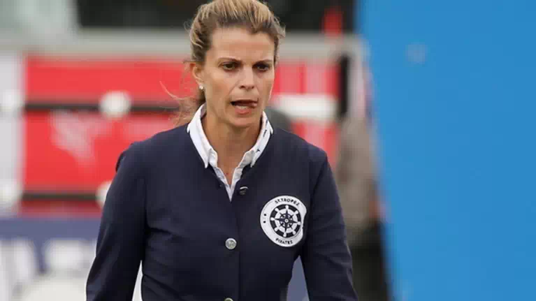 Eidhseis Me 8ema A8hna Wnash