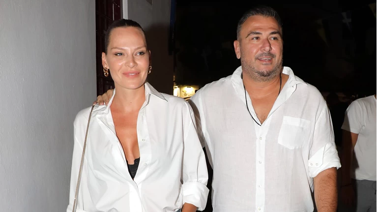 Υβόννη Μπόσνιακ Αντώνης Ρέμος