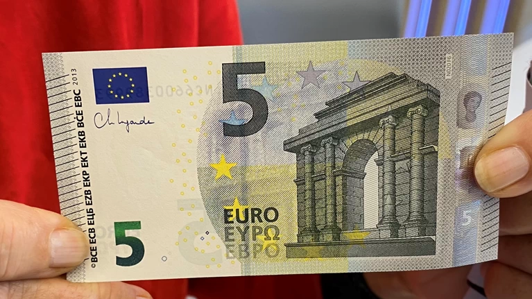 5 ευρω