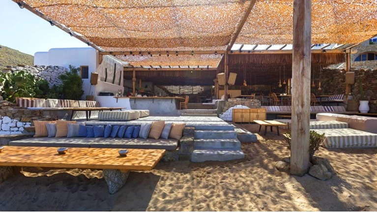 beach bar