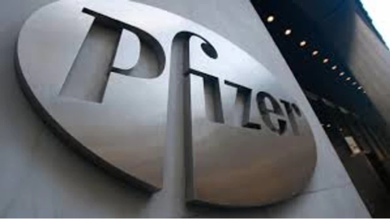Pfizer: Δίνει 106 δισ. $ για την AstraZeneca