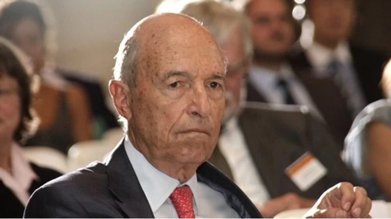 Τι λέει ο Κώστας Σημίτης για το θέμα της ρύθμισης του χρέους