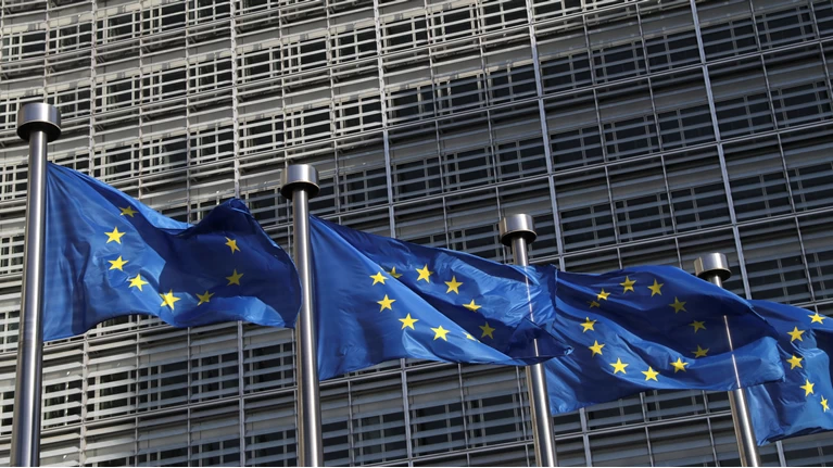 Κομισιόν: Στο 2,1% ο ρυθμός ανάπτυξης της ελληνικής οικονομίας