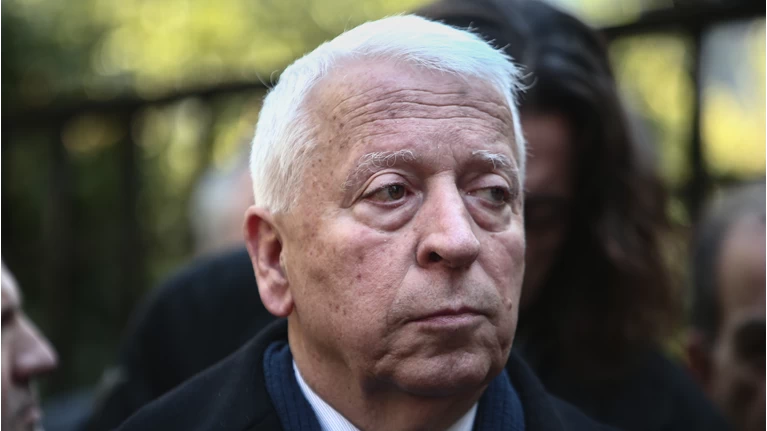 μουτζουρης