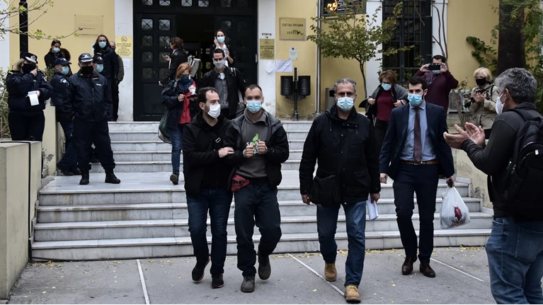 πολυτεχνείο προσαγωγές