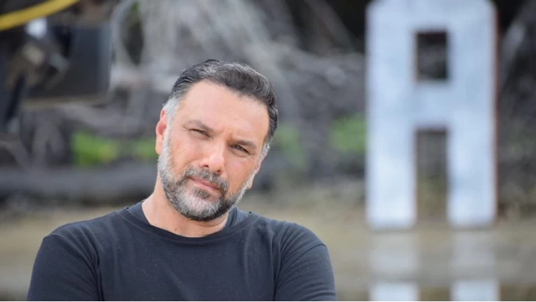 O Γρηγόρης Αρναούτογλου τώρα και ηθοποιός: Σε ποια ταινία θα παίξει