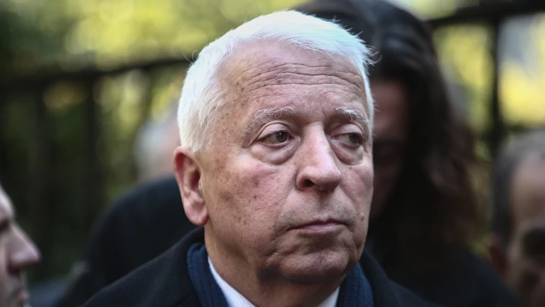 μουτζουρης