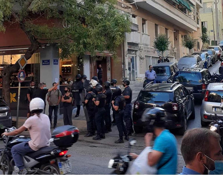 Επιχείρηση εκκένωσης κατάληψης στο Παγκράτι