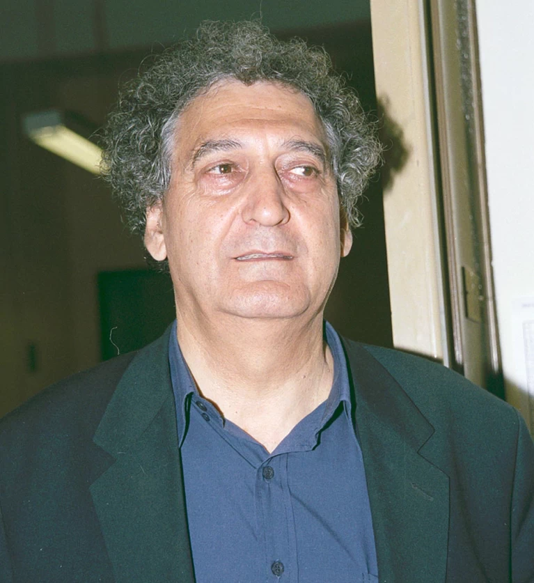 Στράτος Μολυβάς